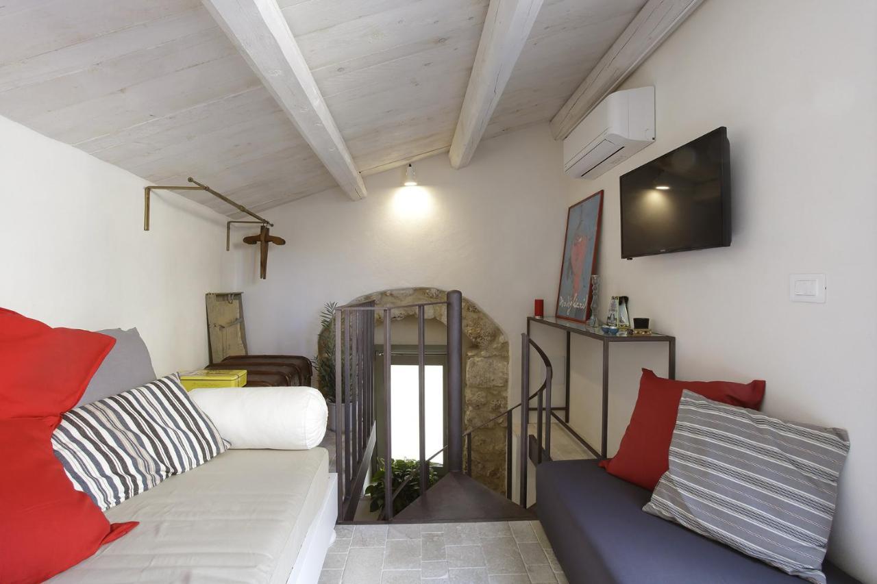 Nicotera Apartment Noto Luaran gambar